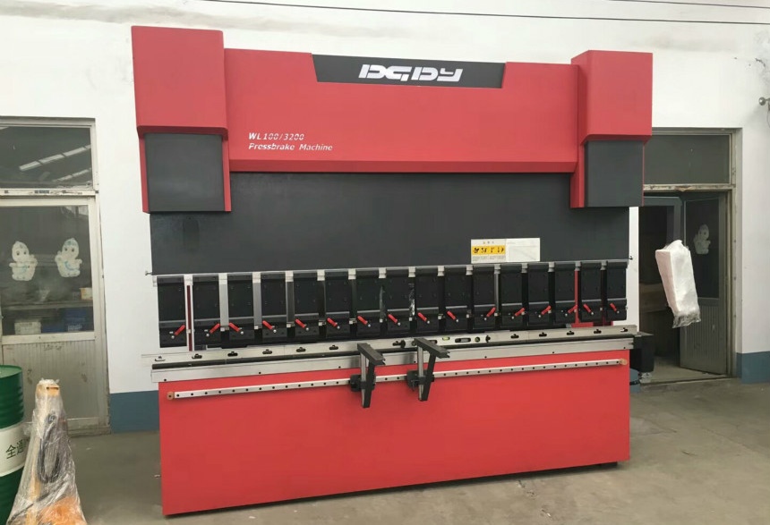 DGDY Bending Machine Help With Europe And America Clients